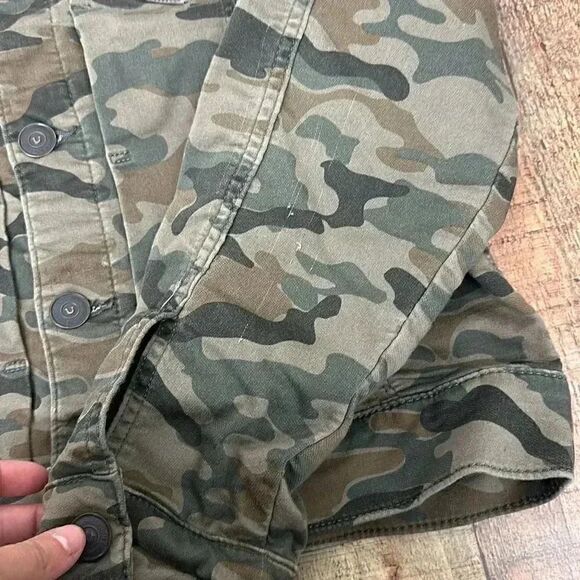 True Religion Camo Jacket Women’s Sz S - Picture 9 of 15